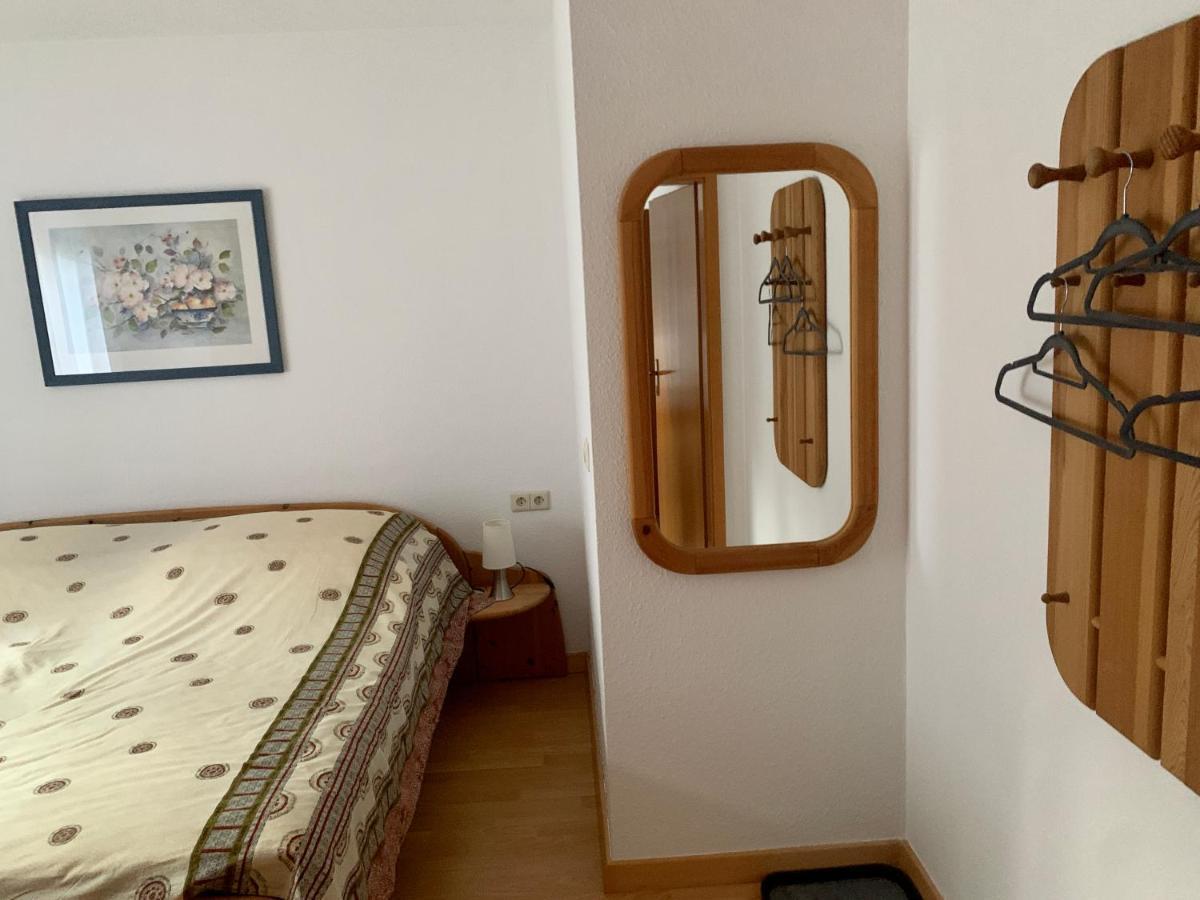 Einladendes Appartement Im Gruenen Fuer 2 Personen Ostrach Exterior foto