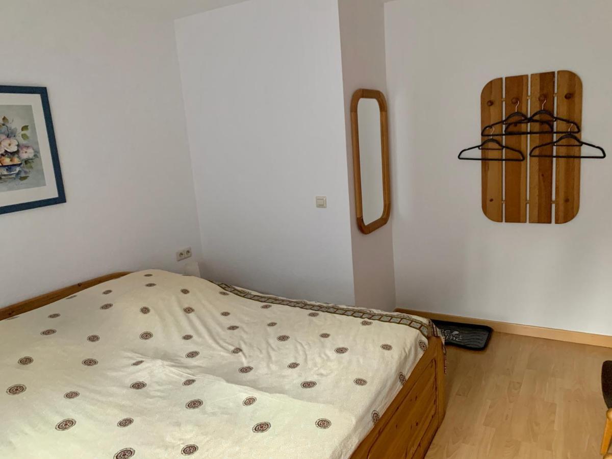 Einladendes Appartement Im Gruenen Fuer 2 Personen Ostrach Exterior foto